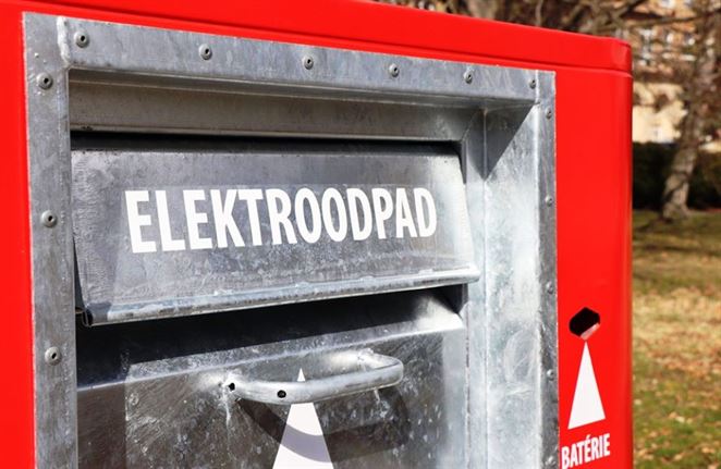 V Bratislave pribudli smart kontajnery na elektroodopady. Kontajnery sú prístupné nonstop